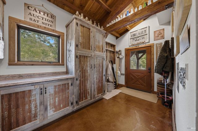 19676 Highway 175, Middletown, CA 95461