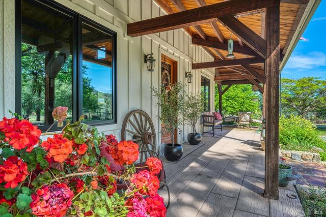 19676 Highway 175, Middletown, CA 95461