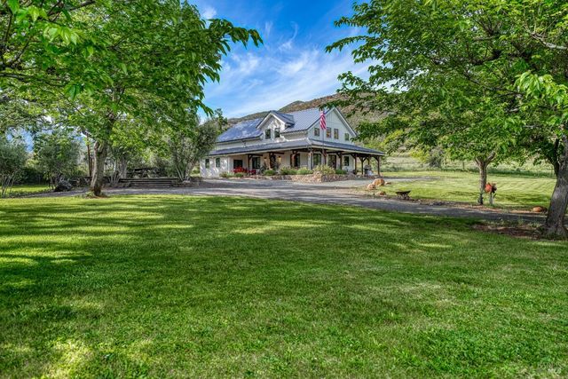 19676 Highway 175, Middletown, CA 95461