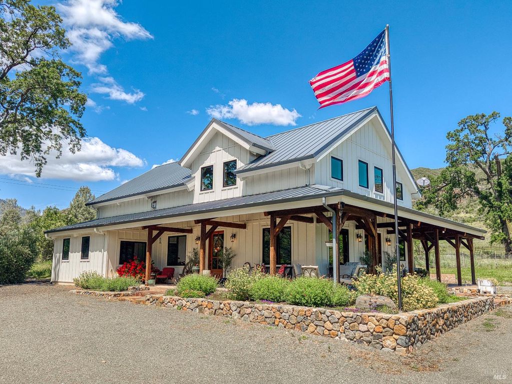 19676 Highway 175, Middletown, CA 95461
