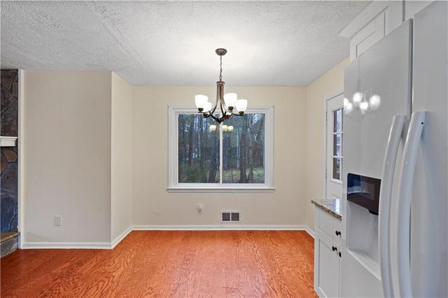 174 Village Dr, Hiram, GA 30141