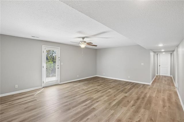 800 NW Pampas Street, Pleasant Hill, MO 64080
