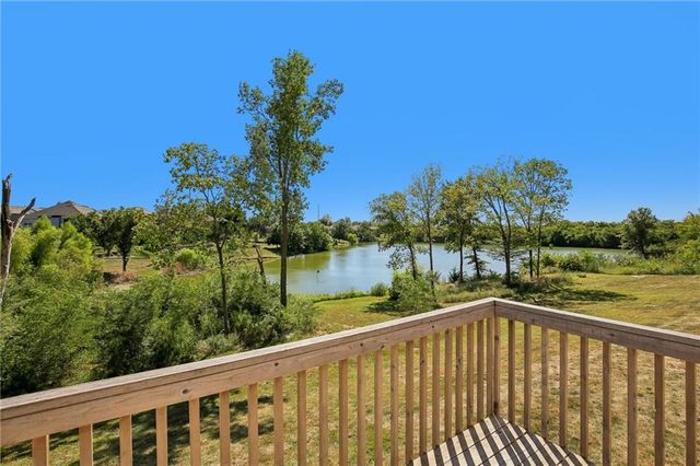 800 NW Pampas Street, Pleasant Hill, MO 64080