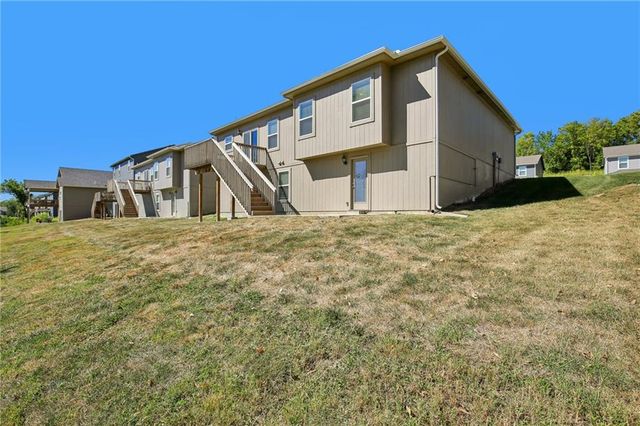 800 NW Pampas Street, Pleasant Hill, MO 64080