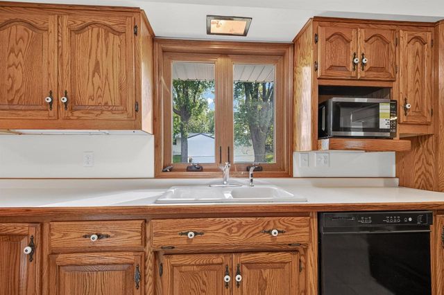 1607 CORMIER ROAD, Green Bay, WI 54313