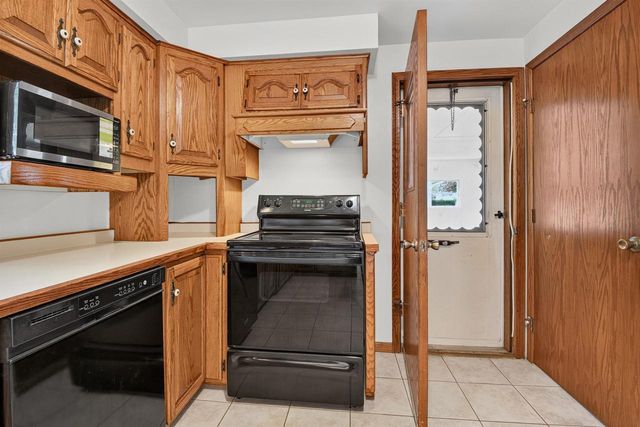 1607 CORMIER ROAD, Green Bay, WI 54313