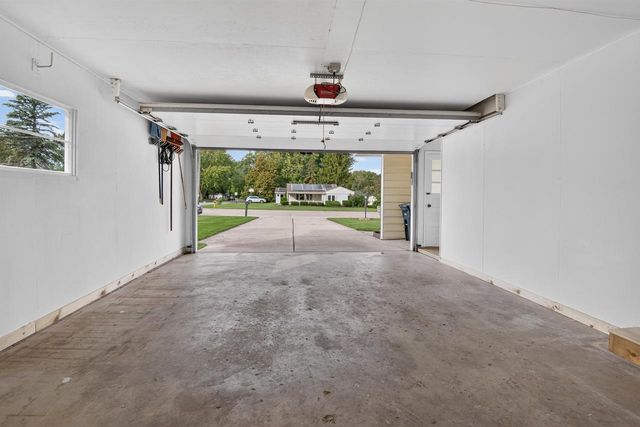 1607 CORMIER ROAD, Green Bay, WI 54313