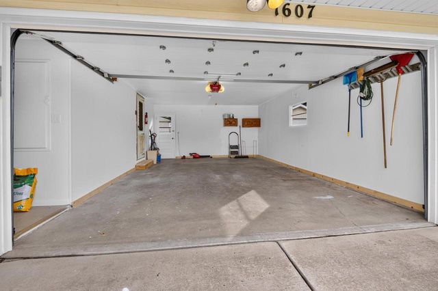 1607 CORMIER ROAD, Green Bay, WI 54313