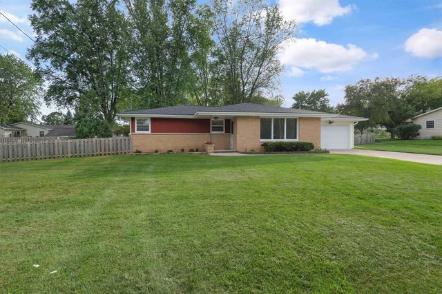 1607 CORMIER ROAD, Green Bay, WI 54313