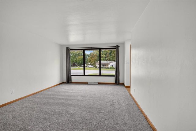 1607 CORMIER ROAD, Green Bay, WI 54313