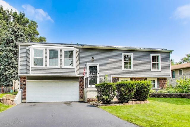 304 N Pinecrest Road, Bolingbrook, IL 60440