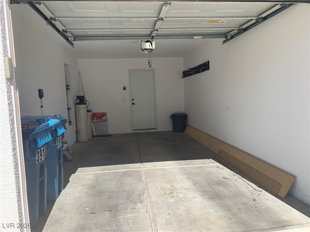 3910 Starfield Lane, Las Vegas, NV 89147