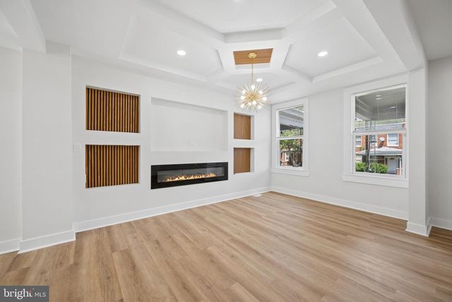306 LYNDHURST ST, Baltimore, MD 21229