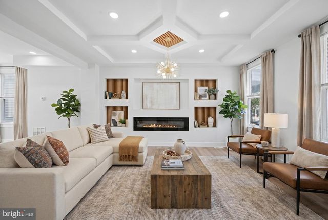 306 LYNDHURST ST, Baltimore, MD 21229