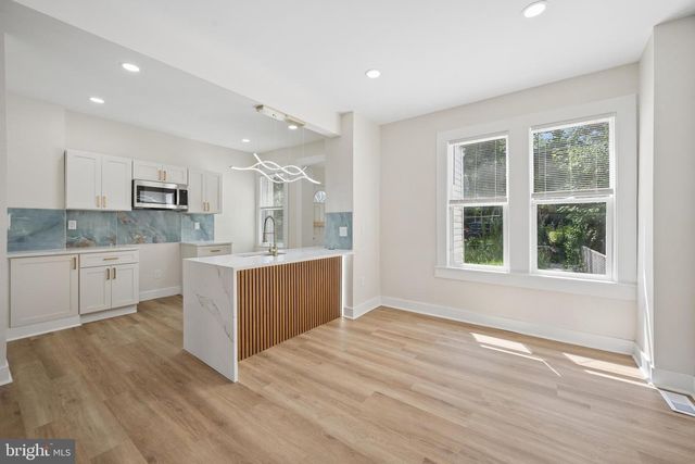 306 LYNDHURST ST, Baltimore, MD 21229