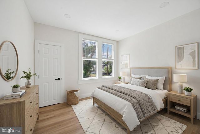 306 LYNDHURST ST, Baltimore, MD 21229