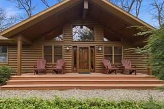 4004 Creek Drive, New Buffalo, MI 49117