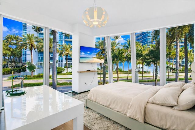 2950 NE 188th St 150, Aventura, FL 33180