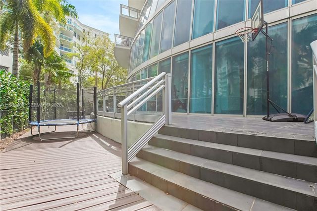 2950 NE 188th St 150, Aventura, FL 33180