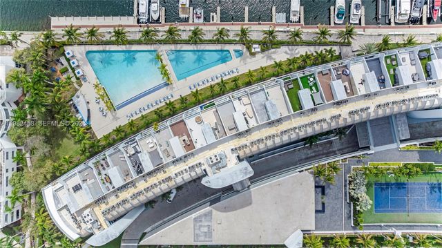 2950 NE 188th St 150, Aventura, FL 33180