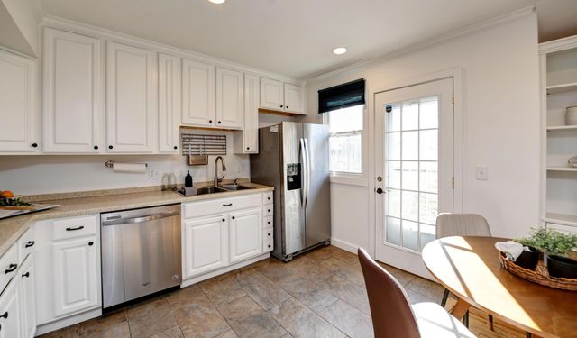 627 S Selby Boulevard, Worthington, OH 43085