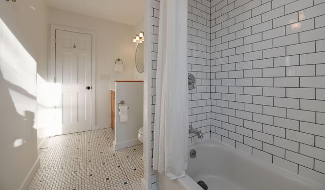 627 S Selby Boulevard, Worthington, OH 43085