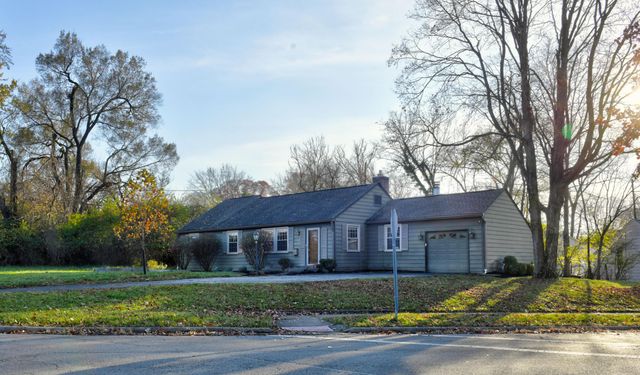 627 S Selby Boulevard, Worthington, OH 43085