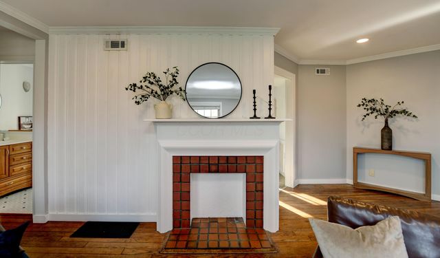 627 S Selby Boulevard, Worthington, OH 43085