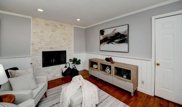 627 S Selby Boulevard, Worthington, OH 43085