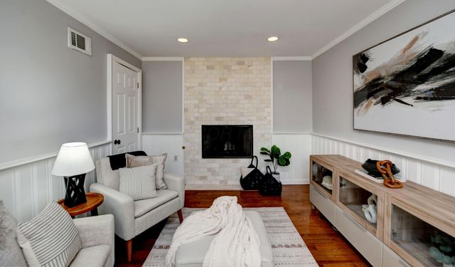 627 S Selby Boulevard, Worthington, OH 43085