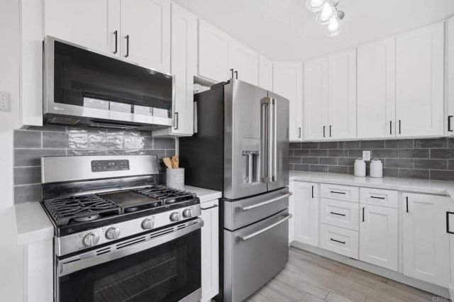 161 E Palomar Street, Chula Vista, CA 91911