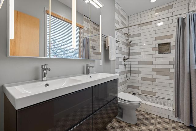 244 W 18th Street W, Chattanooga, TN 37408