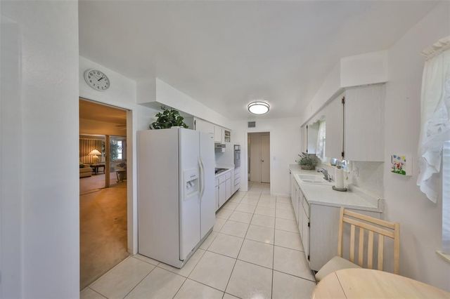 1809 HAVERFORD AVENUE, Sun City Center, FL 33573