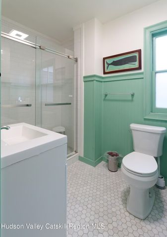 37 Worth Avenue, Hudson, NY 12534