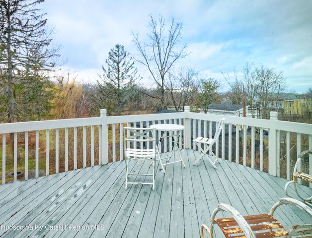 37 Worth Avenue, Hudson, NY 12534