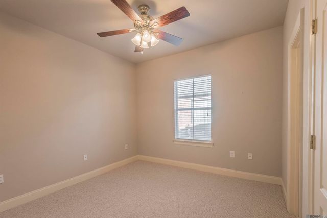 825 Wordsworth Dr, Baton Rouge, LA 70810