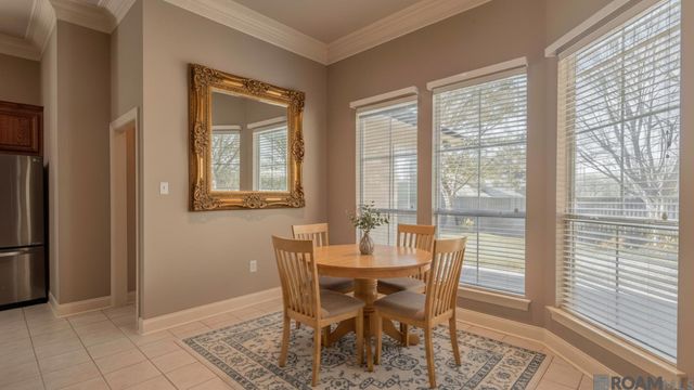 825 Wordsworth Dr, Baton Rouge, LA 70810