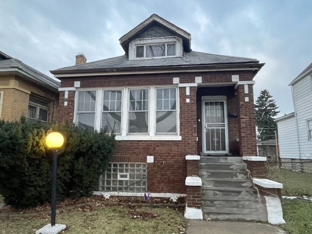 8824 S Throop Street, Chicago, IL 60620