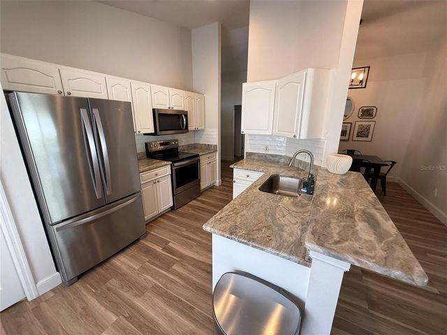 856 ROCKY MOUNTAIN COURT, Valrico, FL 33594