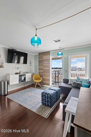 650 Cedar Point Boulevard B25, Cedar Point, NC 28584