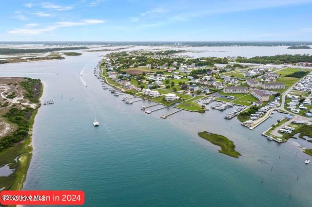 650 Cedar Point Boulevard B25, Cedar Point, NC 28584