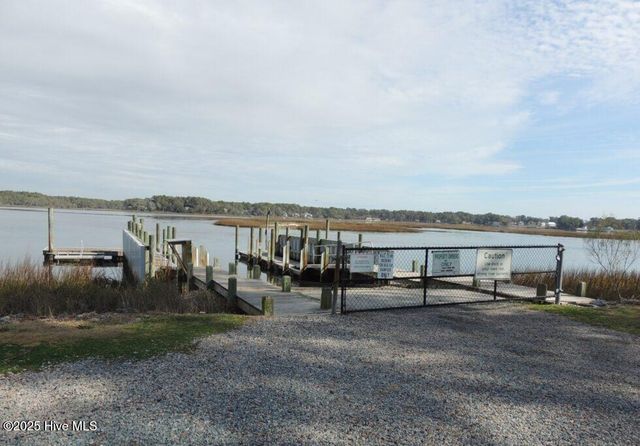 3239 Marsh View Drive, Supply, NC 28462