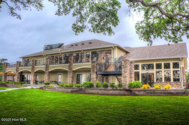 3239 Marsh View Drive, Supply, NC 28462