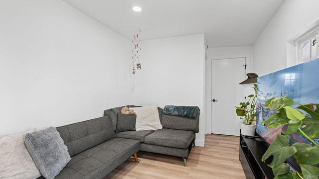2181 Franklin Avenue, San Diego, CA 92113