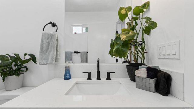 2181 Franklin Avenue, San Diego, CA 92113