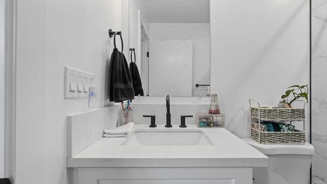 2181 Franklin Avenue, San Diego, CA 92113