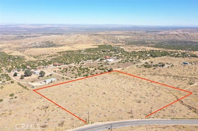 113 Juniper Hills Rd., Juniper, CA 93543