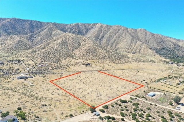 113 Juniper Hills Rd., Juniper, CA 93543