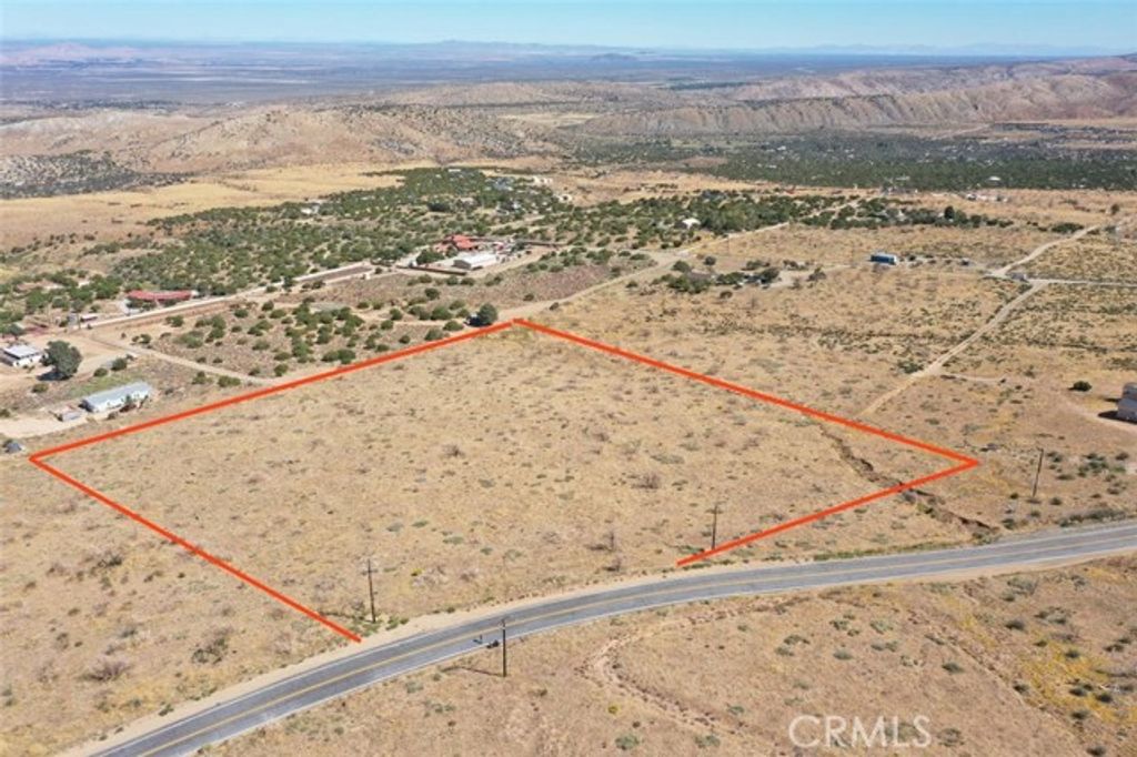 113 Juniper Hills Rd., Juniper, CA 93543