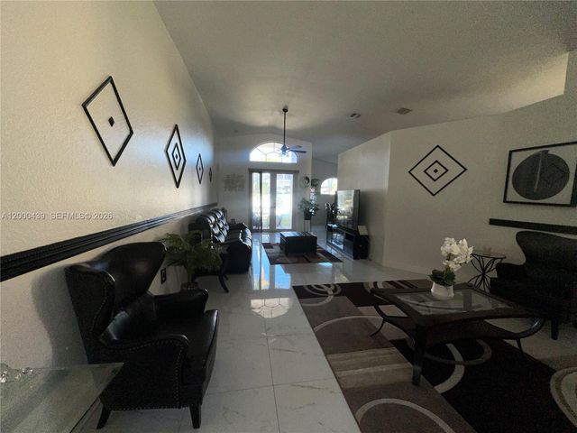 13337 SW 52nd St, Miramar, FL 33027